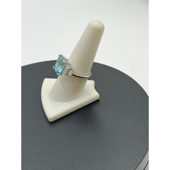 Designer Sterling Silver Emerald Cut Stimulated Blue CZ Stone Solitaire Ring 8.5 - Picture 5 of 13